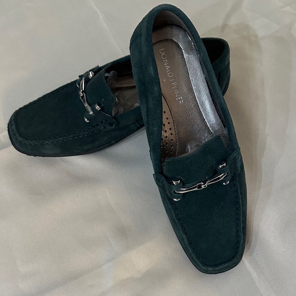 Donald J. Pliner Dark Green Suede Loafers w/ Silver Hardware Size 7